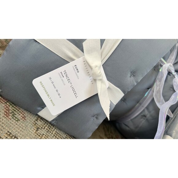 New Pottery Barn Tencel Lyocell QUEEN Comforter Quilt Riviera Blue & 2 Euro Sham - Picture 2 of 4